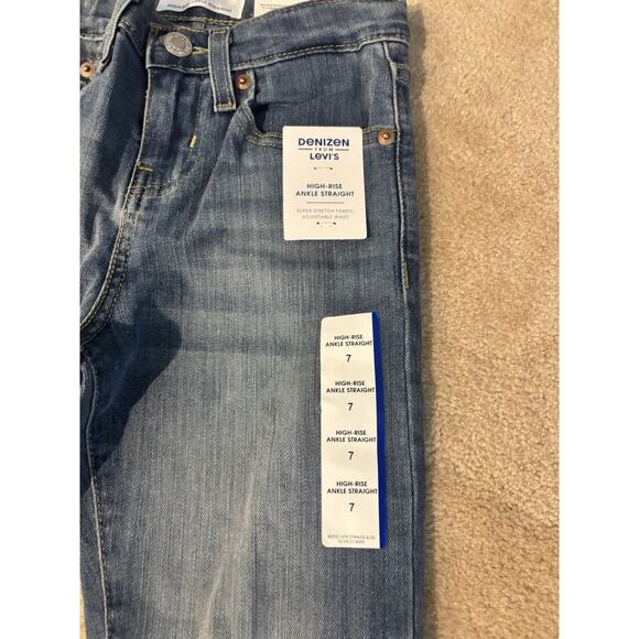 NWT Girls Levi’s High Rise Ankle straight Distressed adjustable waist, sz 7 reg - Picture 3 of 5